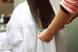 鵠沼海岸の美容室でトリートメント